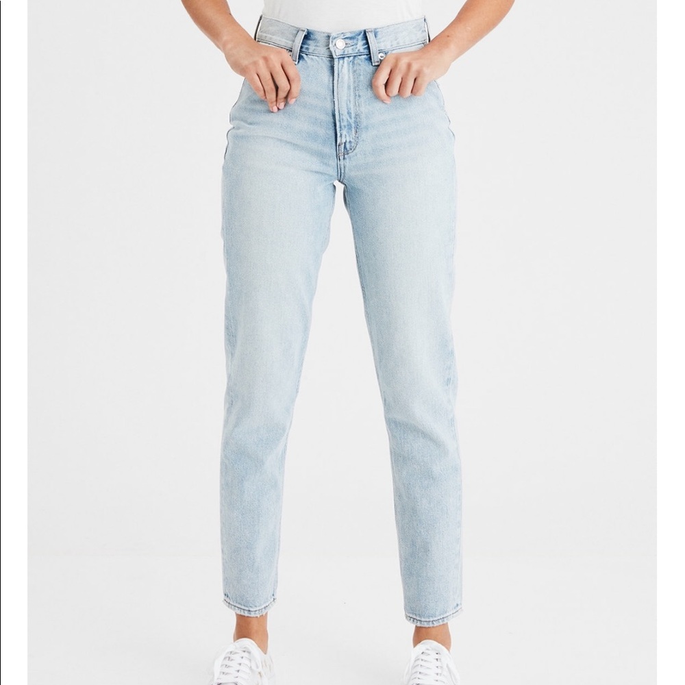 light wash mom jeans